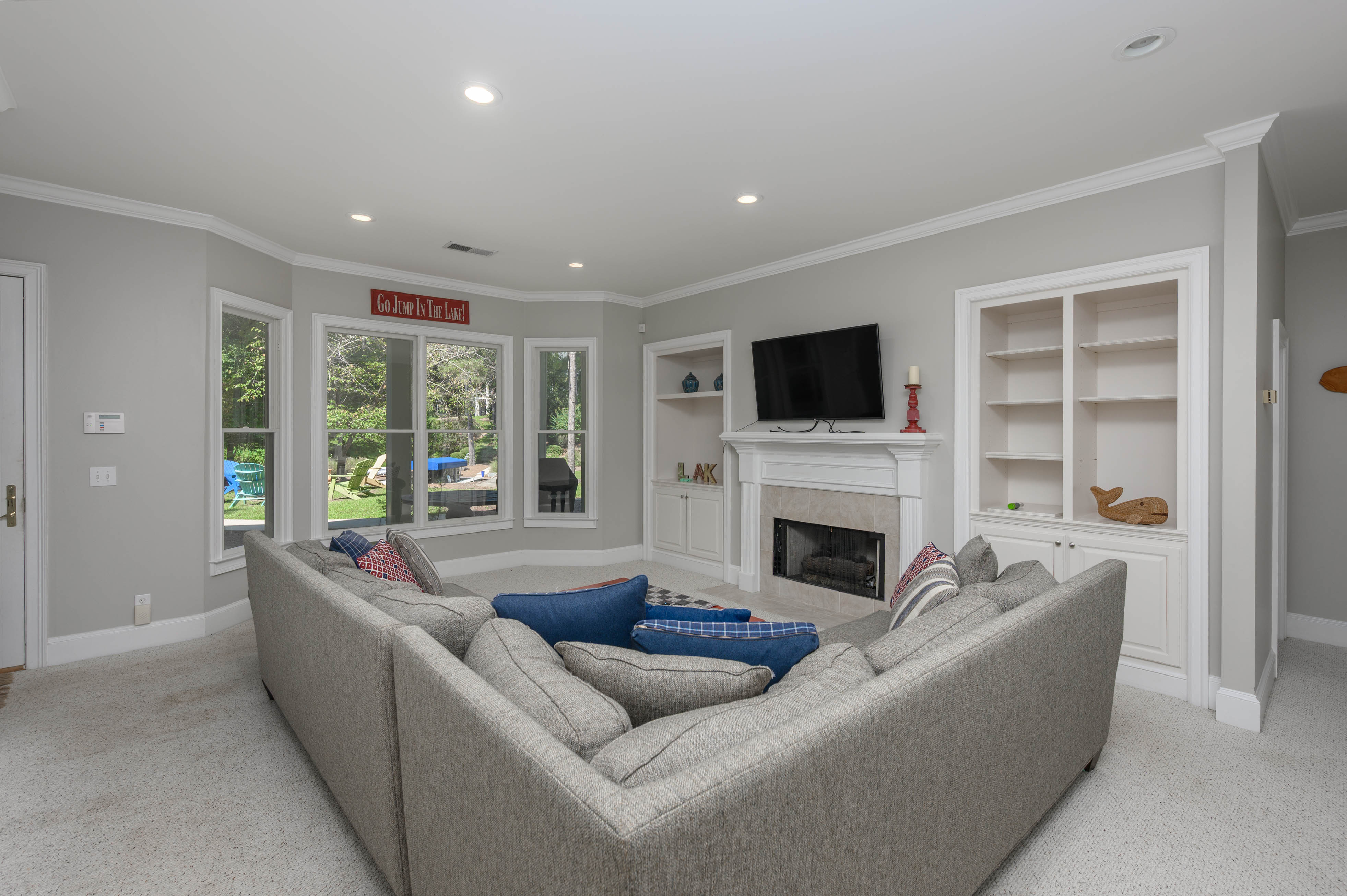 1021 Fleming's Knoll image 29
